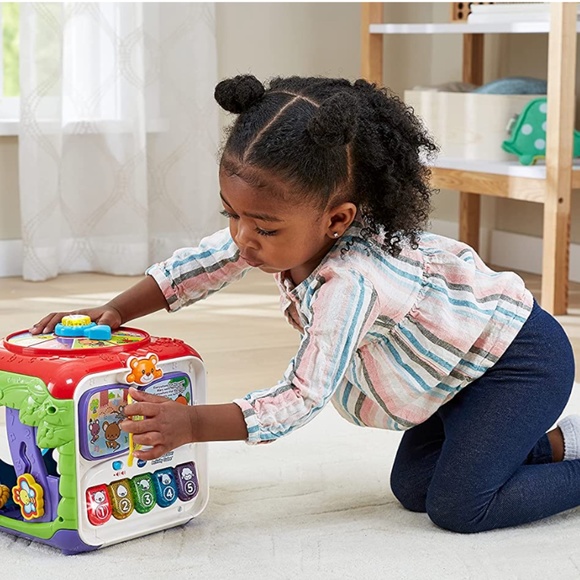 Entertainment! Interactive Sort Discovery Cube: Helps Developmental Milestones - Picture 2 of 9